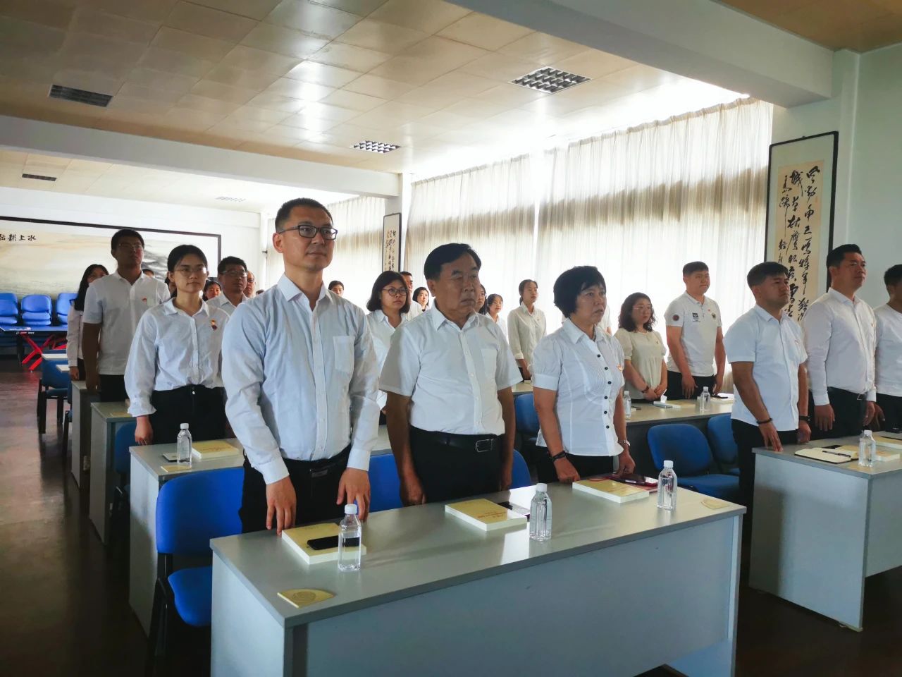 韓偉集團組織黨員干部員工收看中國共產(chǎn)黨成立100周年慶祝大會直播